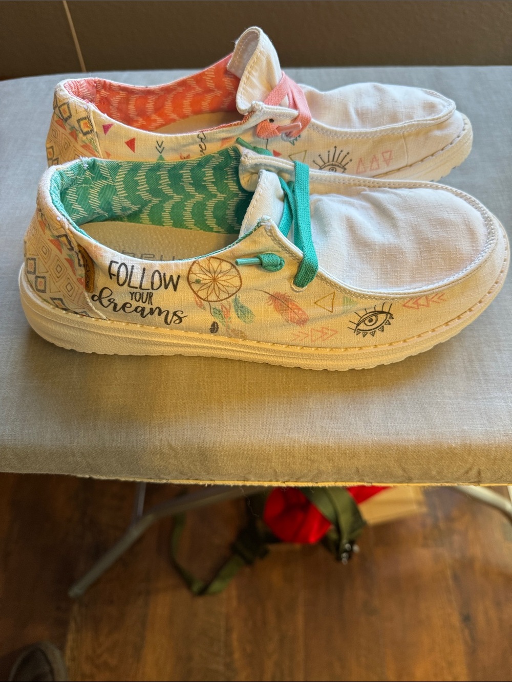Hey dude loafers in women’s size 7